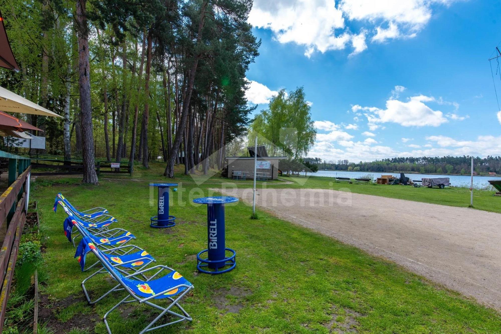فندق Yacht Club Bezdrev Hluboká nad Vltavou المظهر الخارجي الصورة